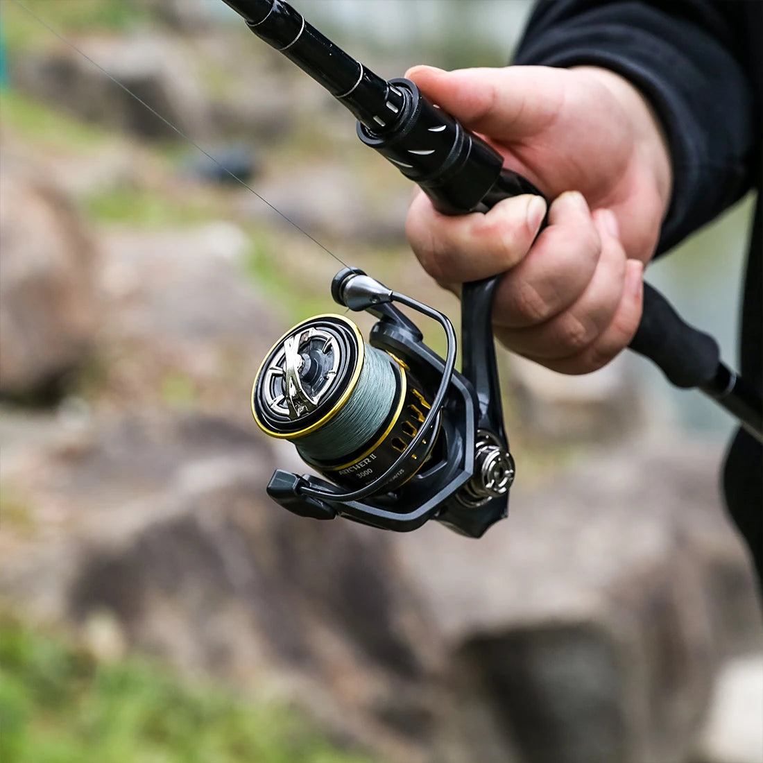 SeaKnight Brand ARCHER2 Series Fishing Reel 5.2:1 4.9:1 MAX Drag Power 28lbs Aluminum Spool Fish Alarm Spinning Reel 2000-6000